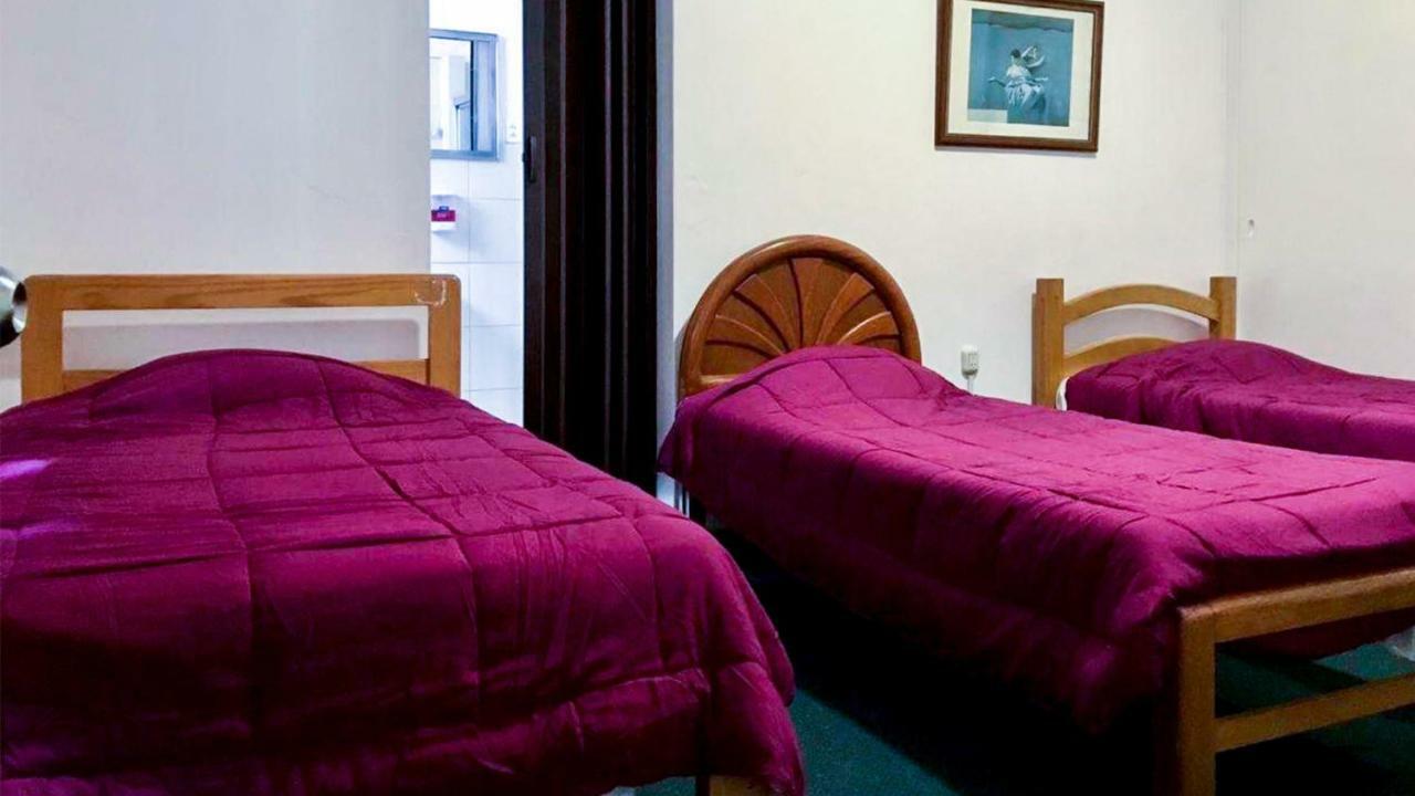 Pool Paradise Hostal